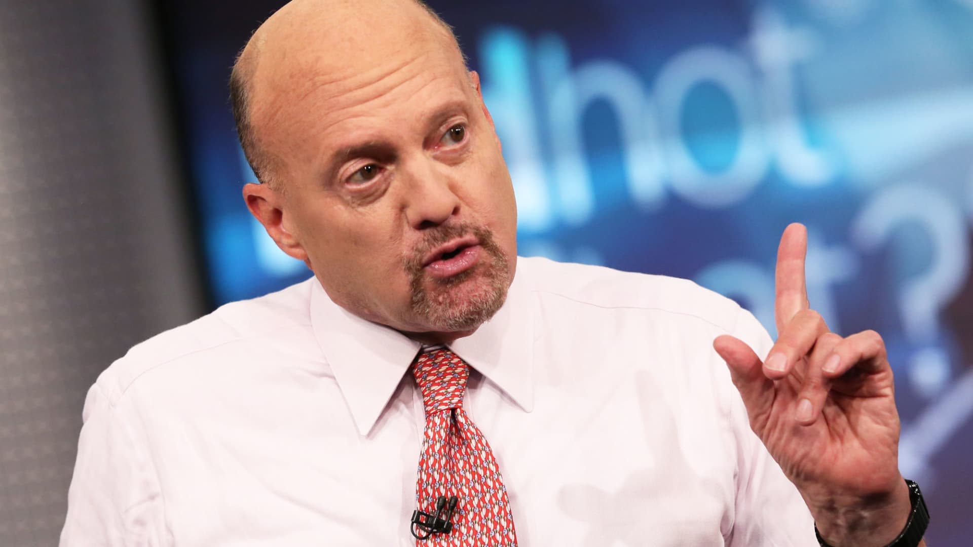 Here's why Jim Cramer thinks JPMorgan could be the next non-tech stock to reach a $1 trillion valuation