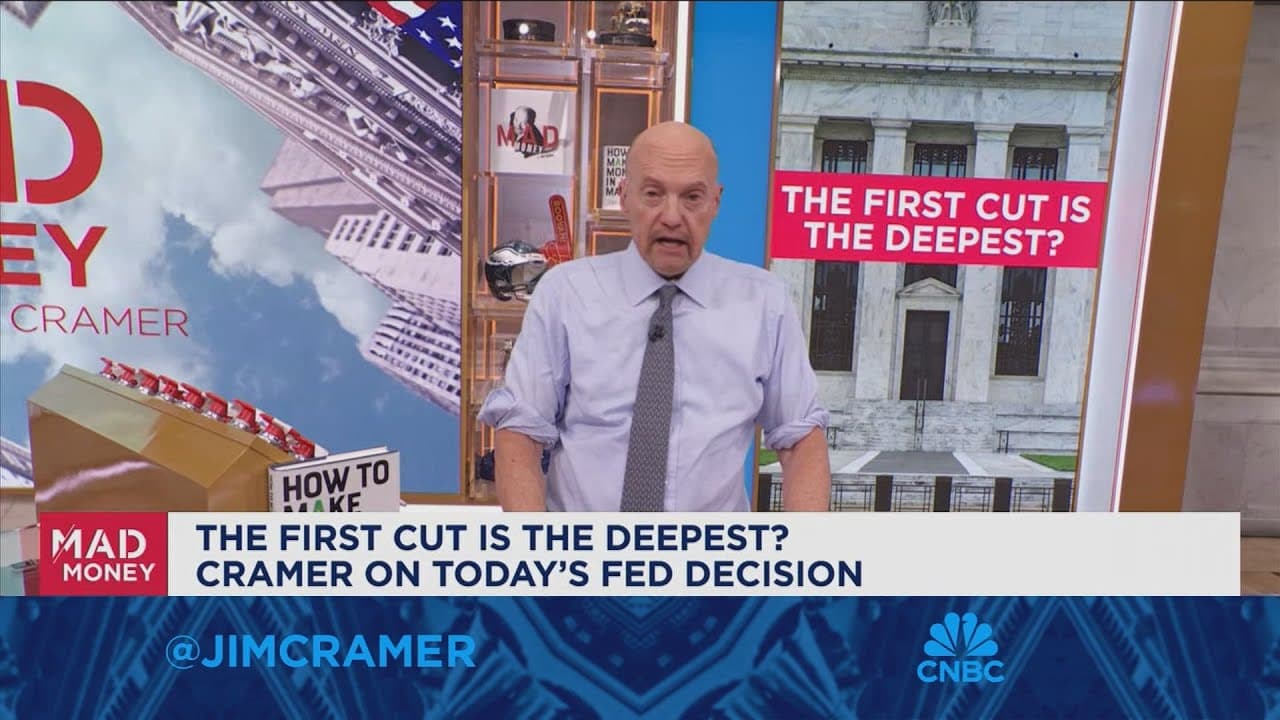 Investors who thought Fed would give in to the President are 'delusional', says Jim Cramer