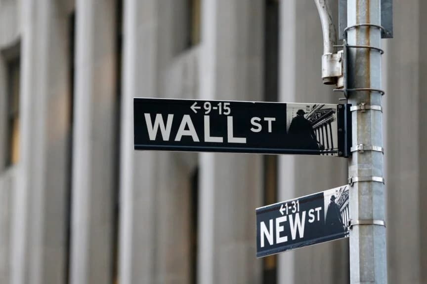 Stock Market Today: Nasdaq, Dow Futures Gain On 3rd Day Of Shutdown—Rumble, Riggeti, Kodiak In Focus