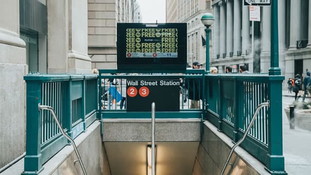Stock Market Warning Signs That I'm Trying to Ignore, from AI Polyamory to a Meme Fund Rebirth